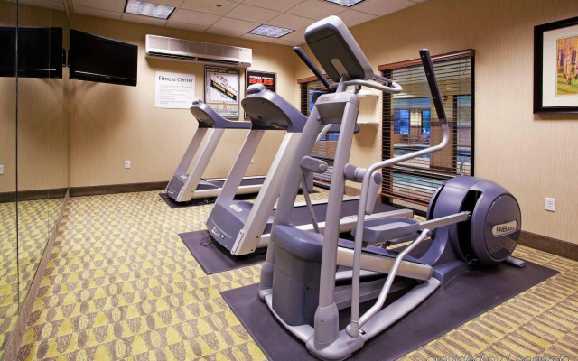 Holiday Inn Express & Suites Logan by IHG