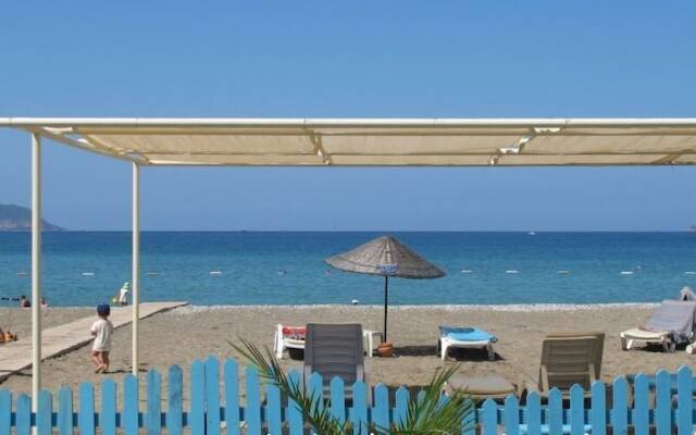 Villa AQ22 by JoyLettings