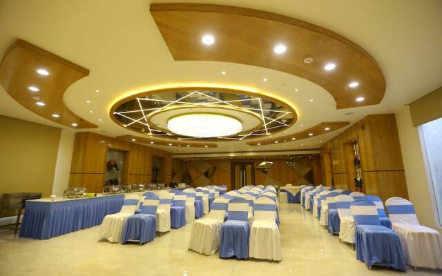 OYO 9319 Hotel Gurveer Royal