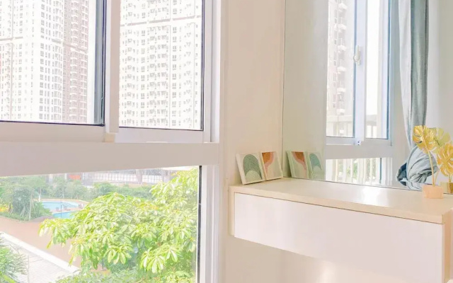 Comfy Studio At Tokyo Riverside Pik 2 Apartment