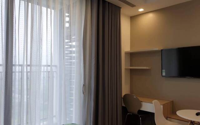 V-One Hotel