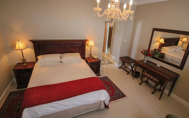 The Victorian 1906 Hotel