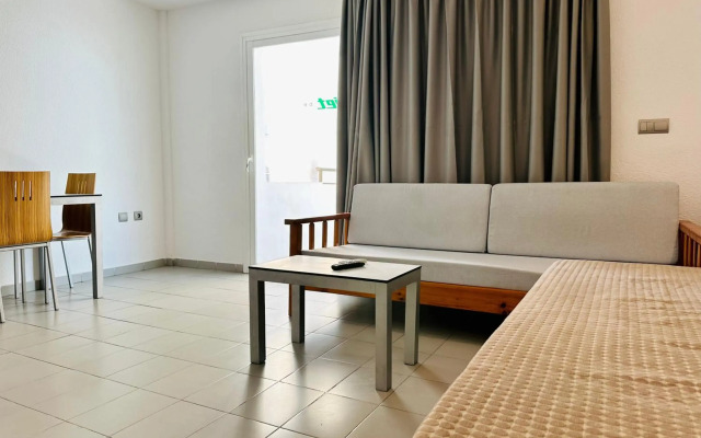 Ibiza JET Apartamentos - Adults Only