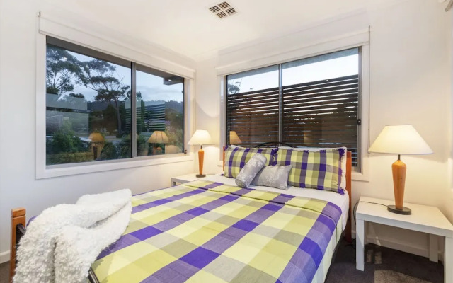 Aquawaters house by Barefoot Beach stays