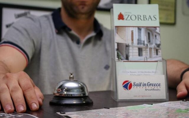 Zorbas Hotel - Hostel