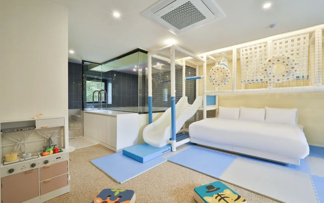 Doan Kids Hotel