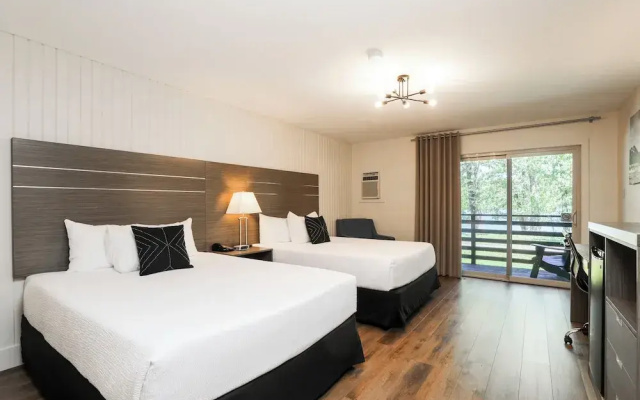 Bayshore Inn & Spa