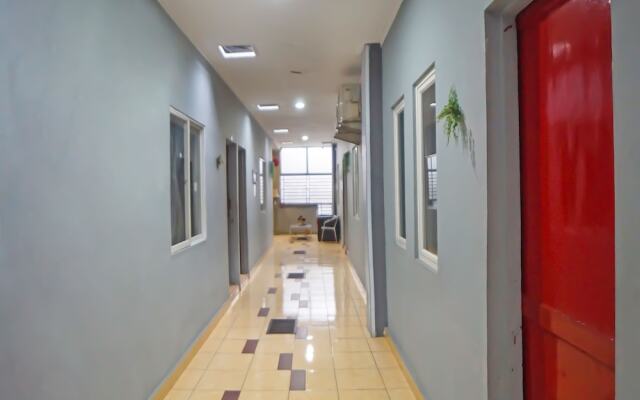 OYO 990 Stadion Residence Syariah