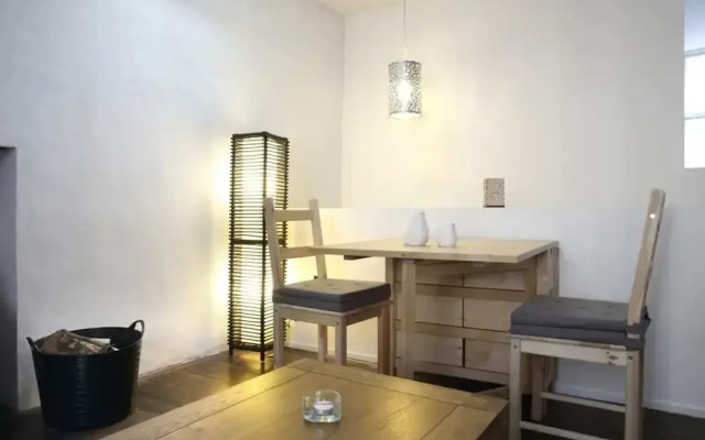 Central Apartment for the Fringe