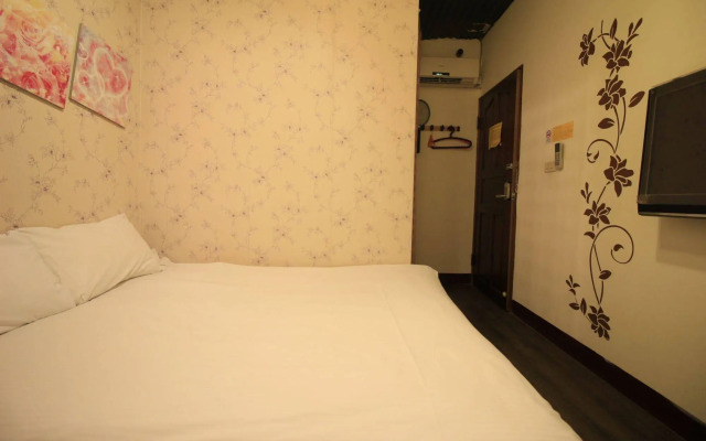 Fengjia Backers Hostel