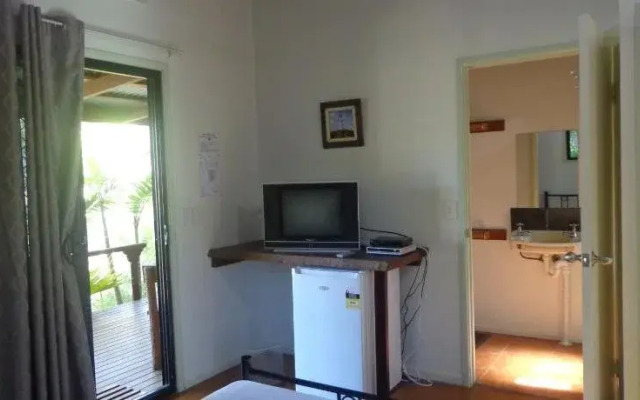 1770 Southern Cross Travellers Retreat