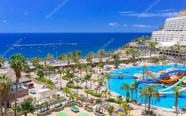 Complejo Cumana by Placida Mar