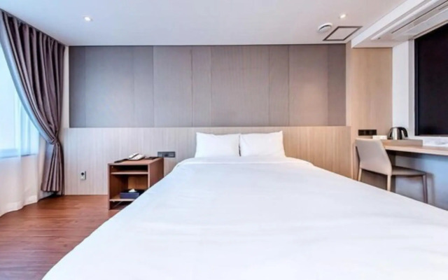 Noblepia Hotel