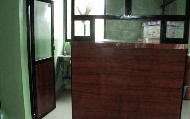 Vinoth Sri Hotel