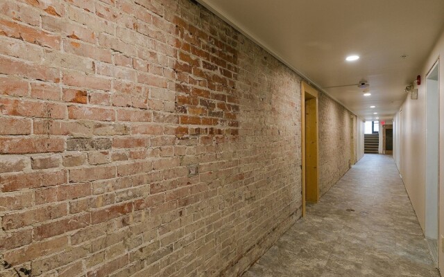 Updated 2 Bedroom Apartment