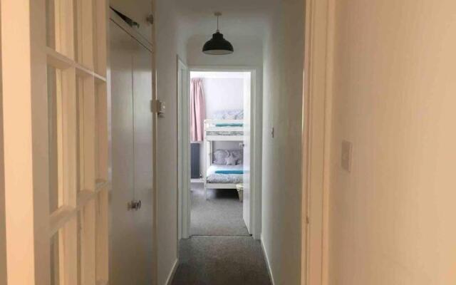 Bright and spacious annex near Lymington with private garden
