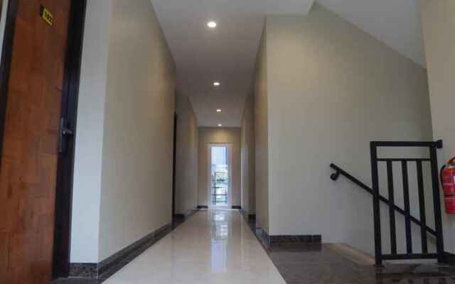 Djuragan Kamar Toku House Slipi