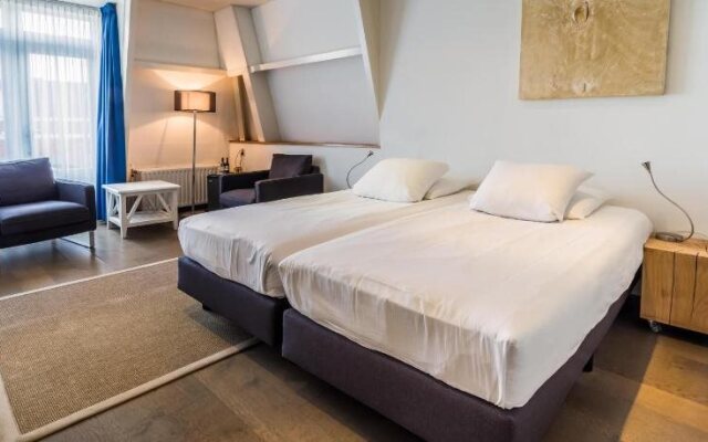 Strandhotel Duinheuvel