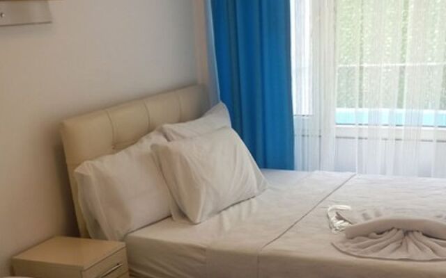 Paradise Hotel Akcay