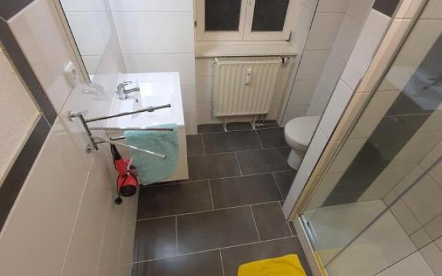 Zentrale 2 Zimmer Eg Wohnung Mit Balkon