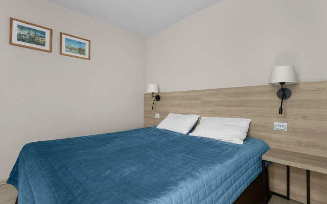 Academy Apartments