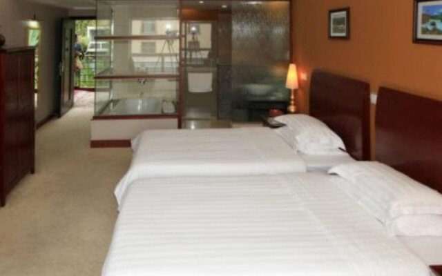 Paradise Hotel