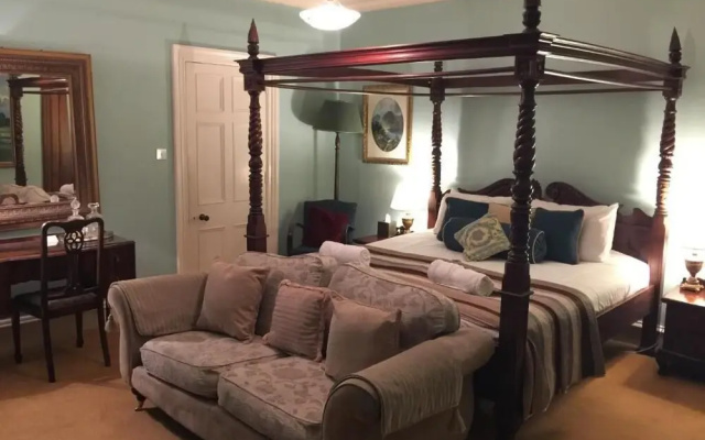 Dalmunzie Castle Hotel