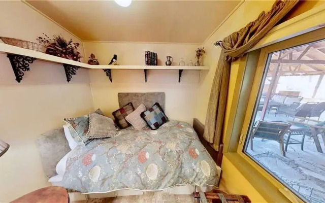 Pack Creek Lodge Suite by RedAwning