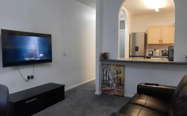 Beautiful 1-bed House by Manchester City Stadium