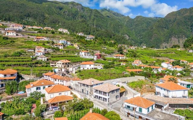 Basalt House B by Madeira Sun Travel