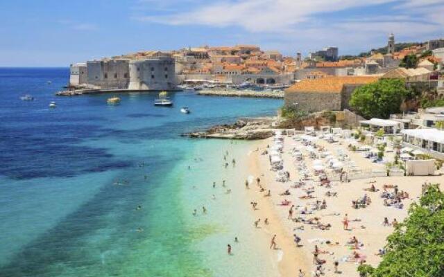 Old Town Charm Apartment