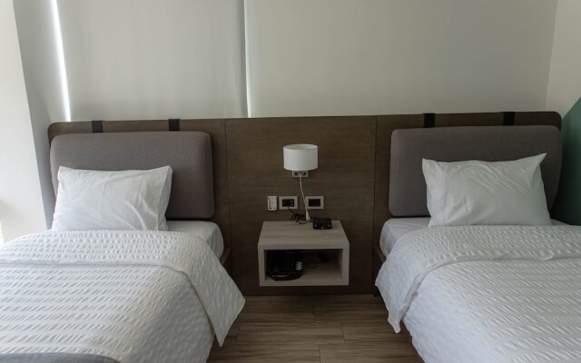 Hotel Puerto Pacífico Guayaquil Airport