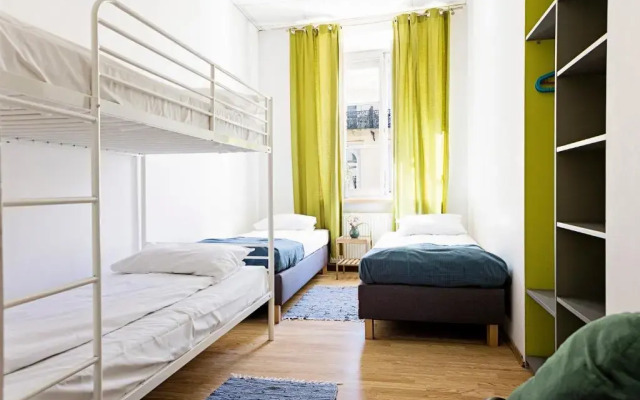 Folk Hostel