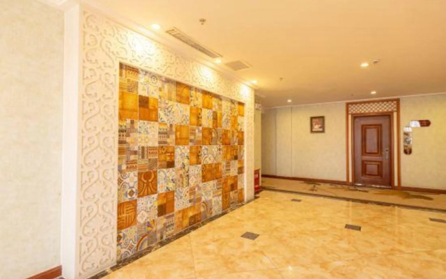 Friendship Peak Holiday Hotel