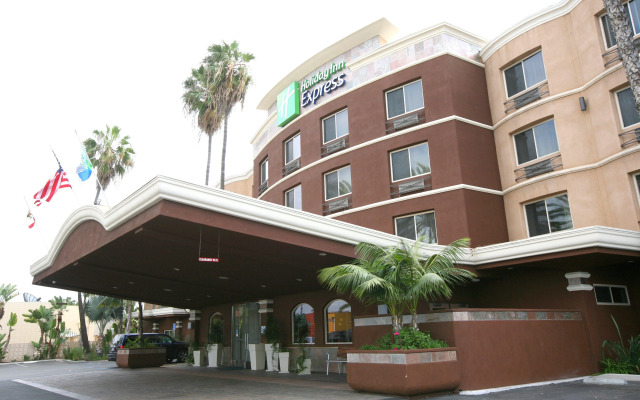 Holiday Inn Express San Diego South - Chula Vista by IHG