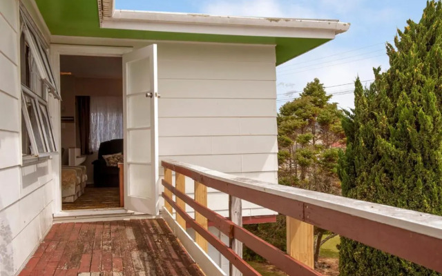 Holiday Haven - Whitianga Bach