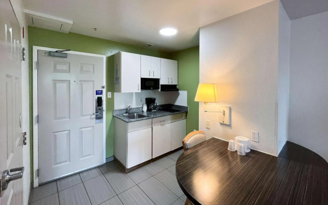 Motel 6 Belmont, CA - San Francisco - Redwood City