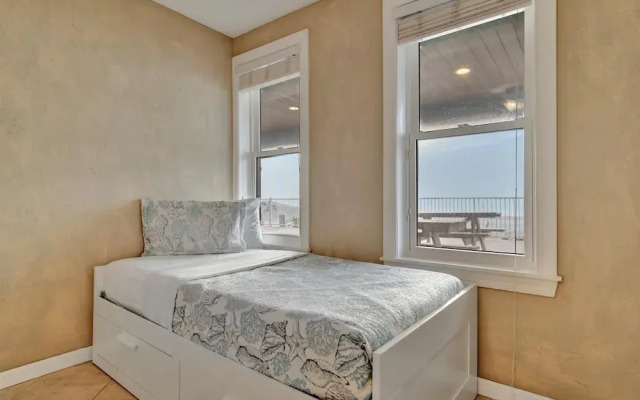 Stones Throw Beachfront Luxury Suites