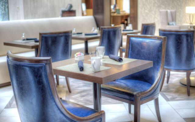 Doubletree Suites by Hilton at The Battery Atlanta
