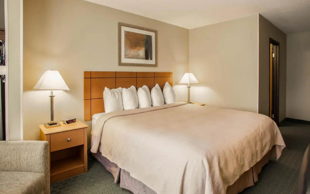 Quality Inn Forsyth - Decatur