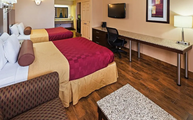 Texas Inn & Suites Raymondville