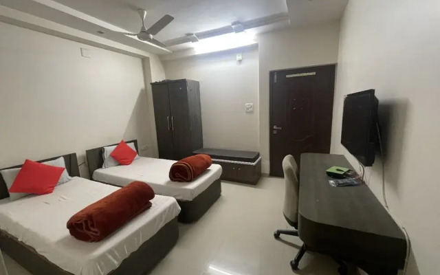 Goroomgo Narayan Executive Gujrat