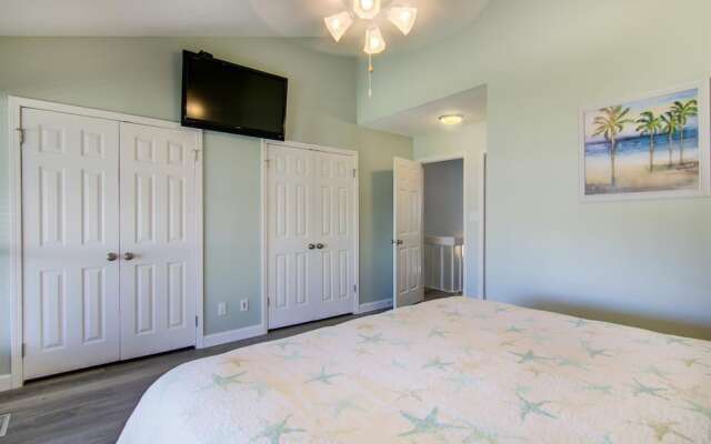 2 B, Three Bedroom Townhome