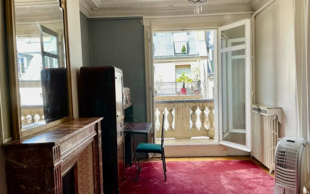 Haussmann Opera Penthouse130M2 Exclusive full 4floors Stone Balcony
