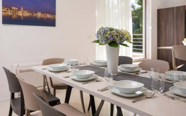 Luxury Villa Juliet with Heated Pool