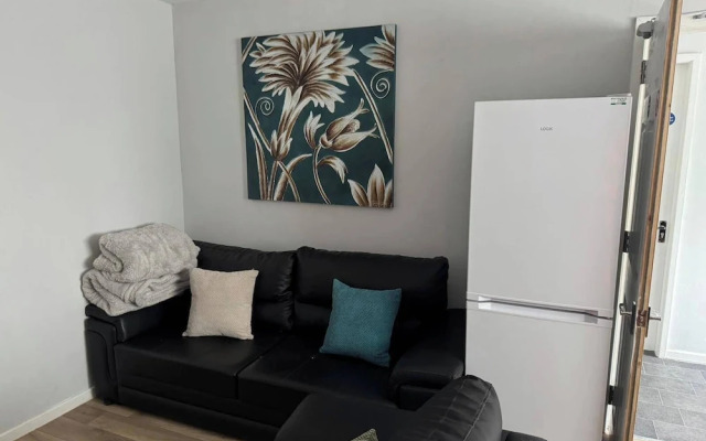 4 Bed Apartment in Warwick