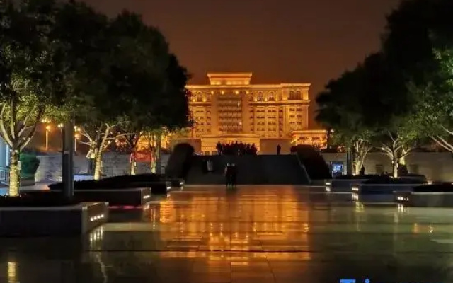 Kairo Hotel (Chongqing Zhuangyuanbei Light Rail Station)