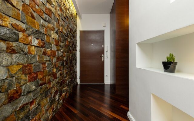 Family Unique Apartment Wola by Renters