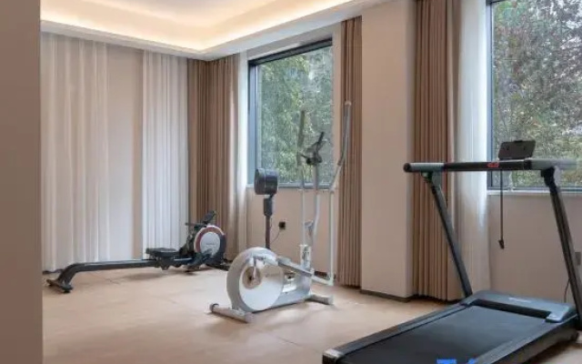 Wang Jingde · Moon White and Sky Blue · DESIGNER Homestay