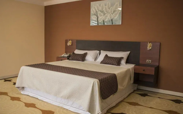 Hotel Pairumani